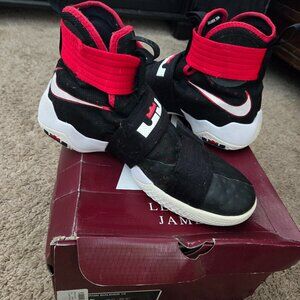 LeBron 10 Soldiers